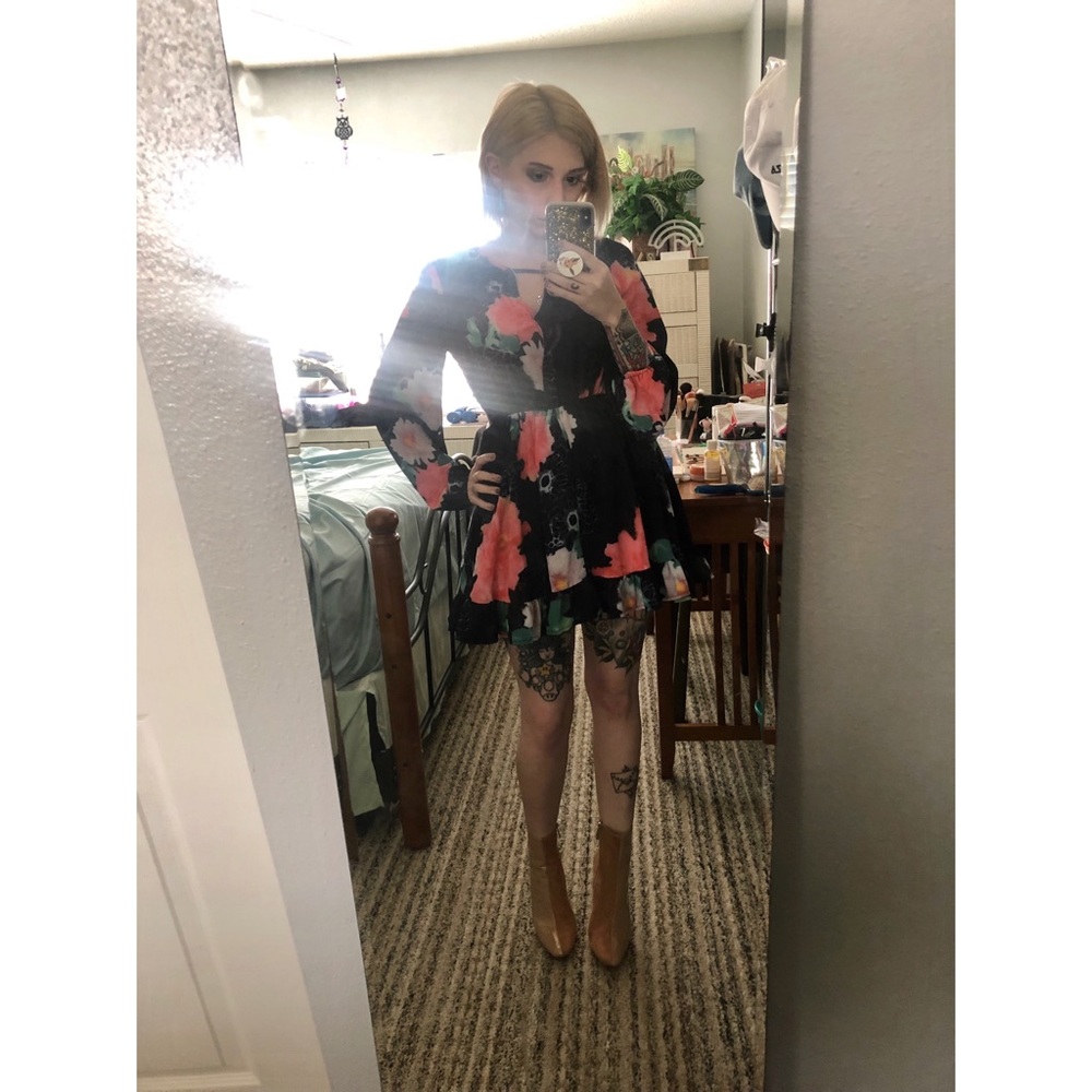 L'atiste - Cute Flowy Romper